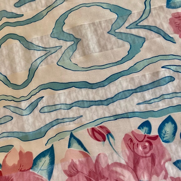 Floral spring silk scarf. - Picture 11 of 11